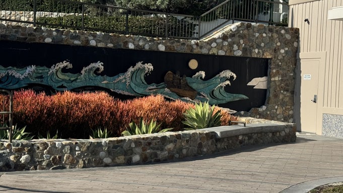 Main-Beach-Moving-To-Laguna-Beach-12