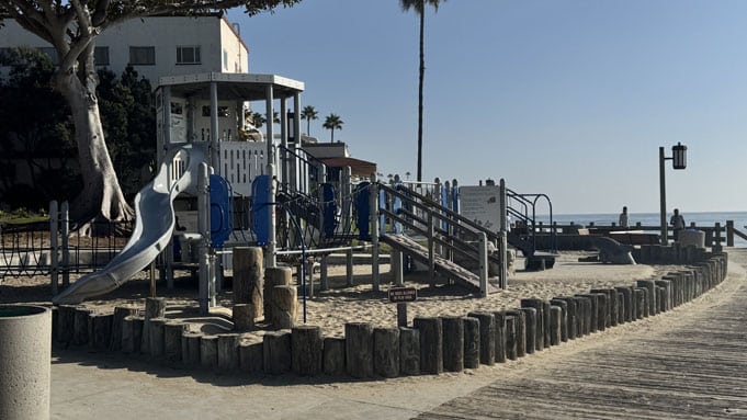 Main-Beach-Moving-To-Laguna-Beach-17